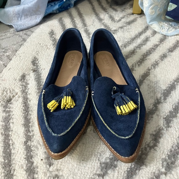Sperry Topsider Suede Flats with Tassels - Picture 2 of 4